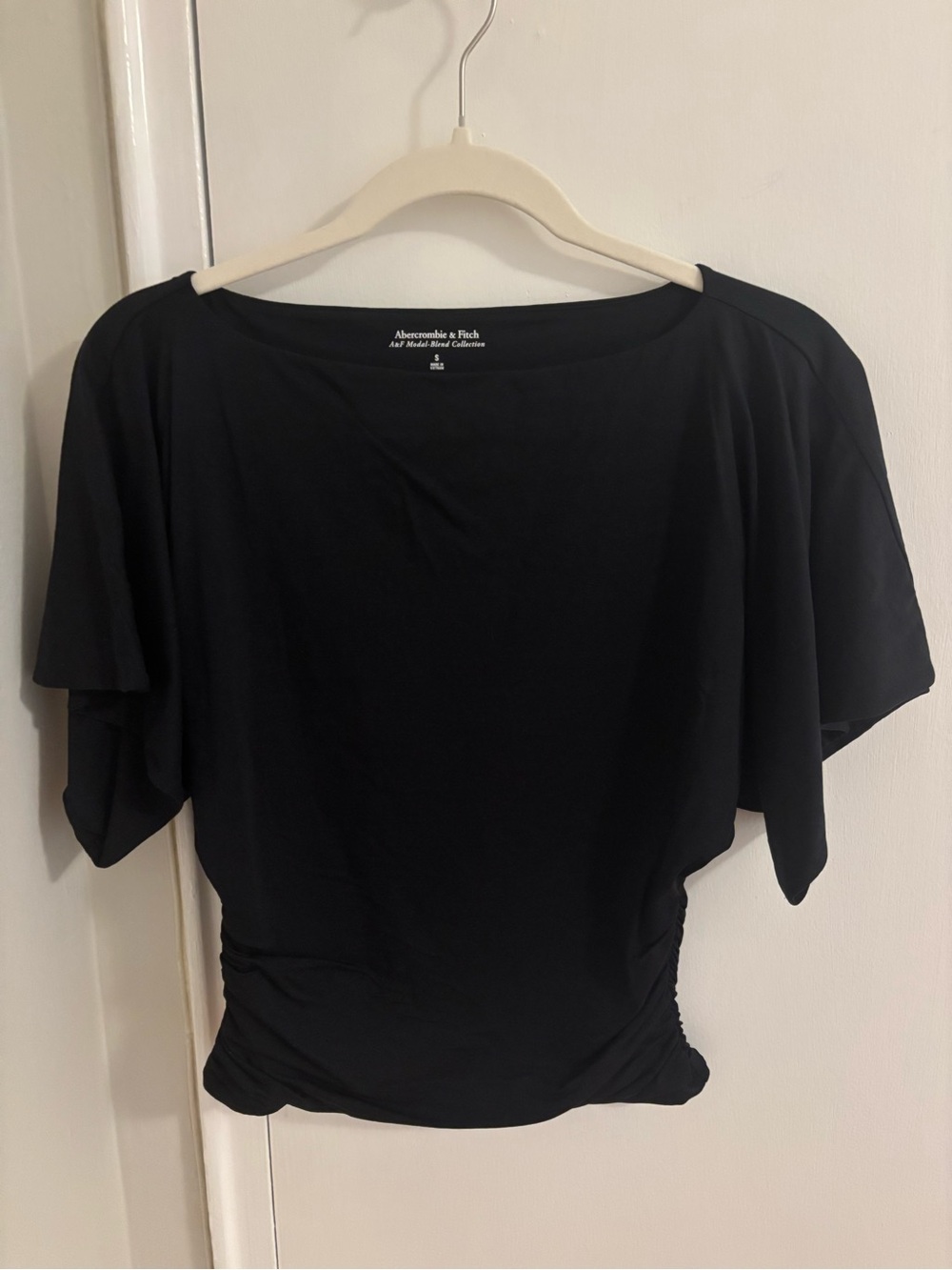 NWOT Abercrombie Black Flutter Sleeve Top - Picture 2 of 4